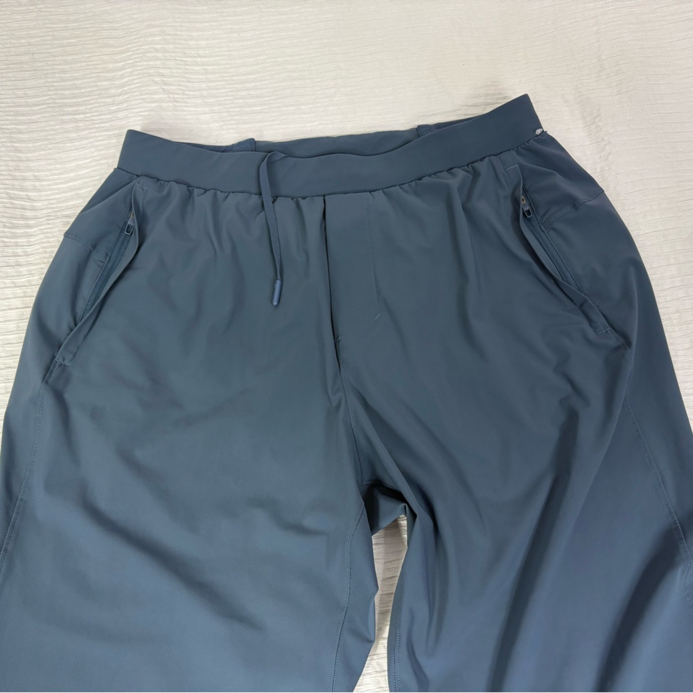 Lululemon Men's Jogger Sweatpants - Picture 10 of 10